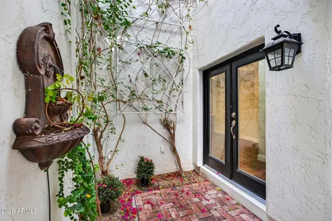 $1,075,000 | 77 East Missouri Avenue, Unit 27, Phoenix, AZ 85012