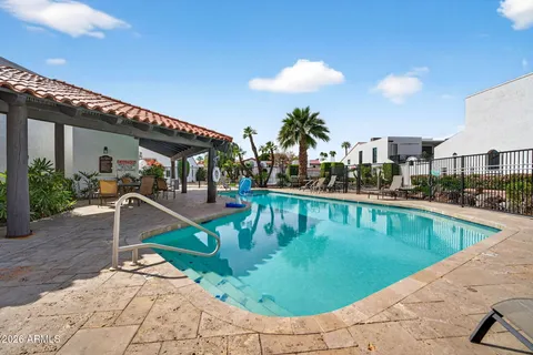 $1,075,000 | 77 East Missouri Avenue, Unit 27, Phoenix, AZ 85012