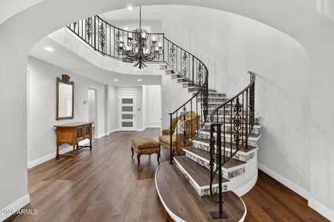 $1,075,000 | 77 East Missouri Avenue, Unit 27, Phoenix, AZ 85012