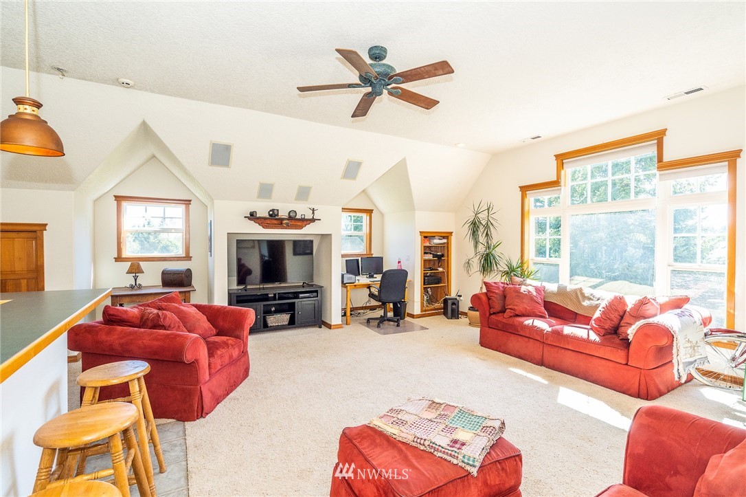 374 Curtis Hill Road Chehalis, WA 98532 - Photo 14 of 31