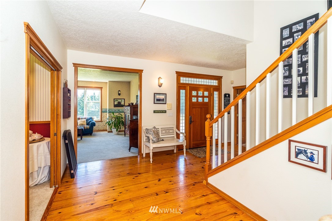 374 Curtis Hill Road Chehalis, WA 98532 - Photo 4 of 31