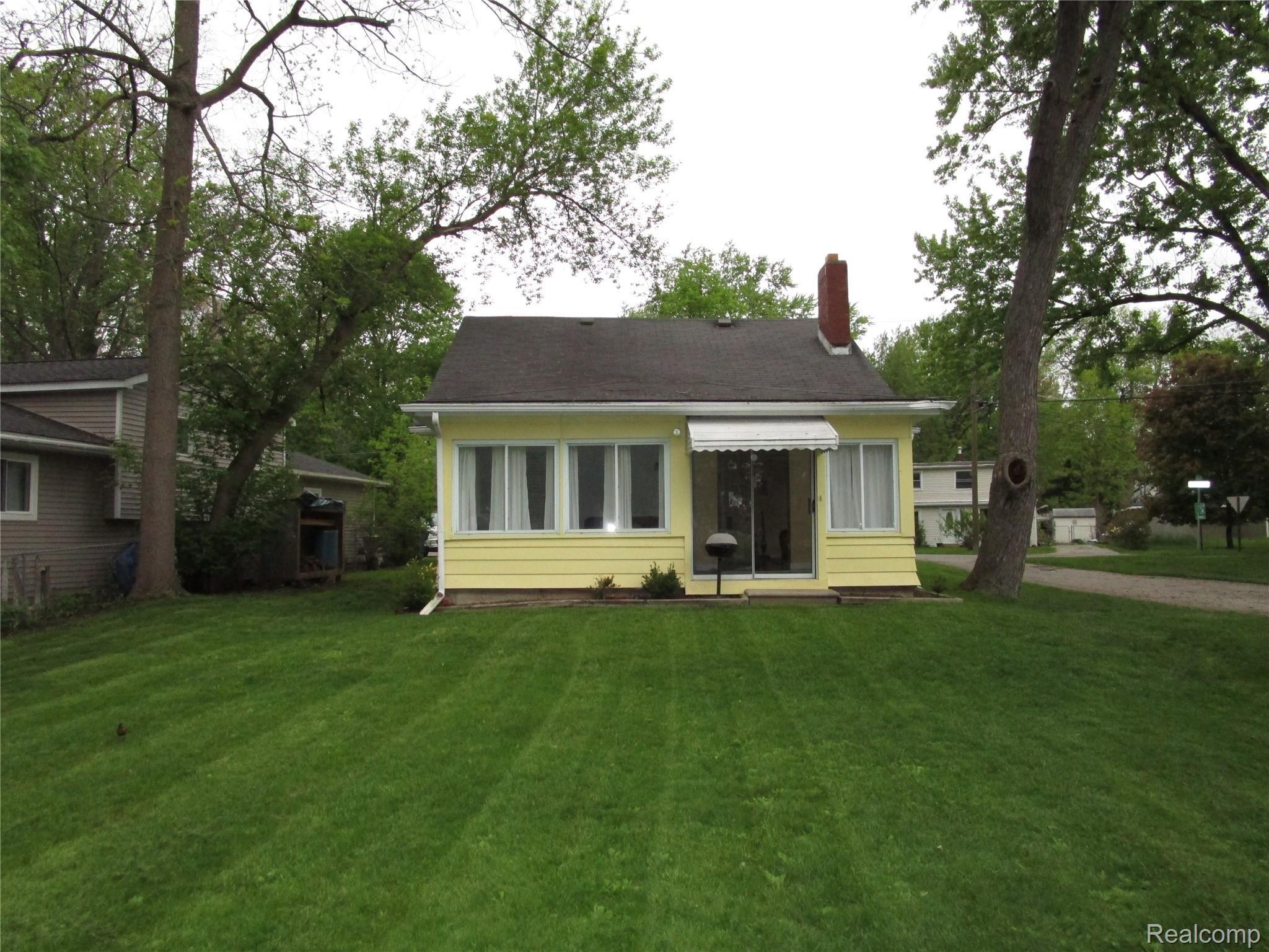 5109 Reymont Road Waterford, MI 48327 - Photo 13 of 28 IMG_8916.JPG