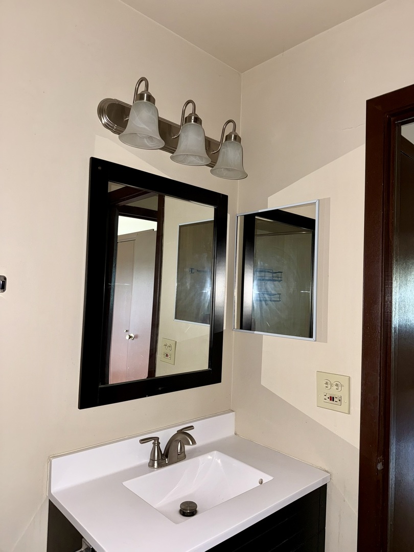 4530 Prairie Avenue, Unit C Brookfield, IL 60513 - Photo 11 of 13
