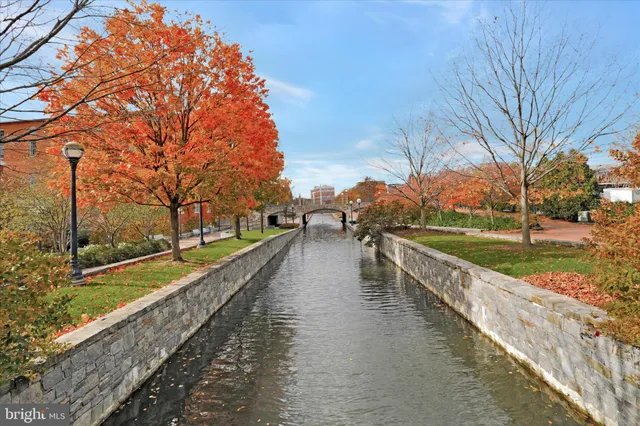 a car parked in front of a building