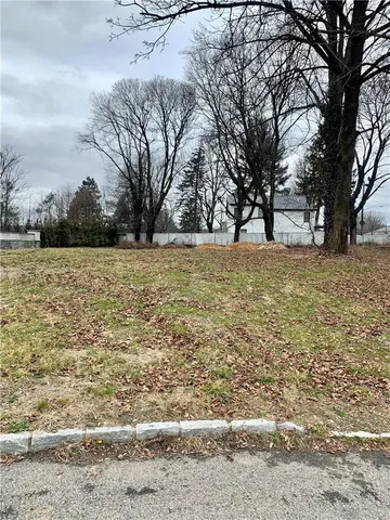 $775,000 | 11 Knollwood Crest, Elmsford, NY 10523