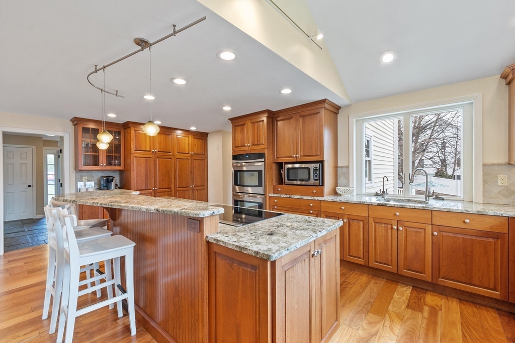 18 Robert Road Stow, MA 01775 - Photo 12 of 42