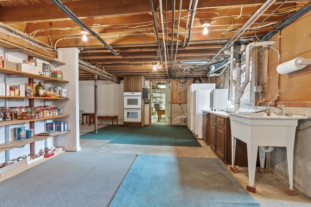 18 Robert Road Stow, MA 01775 - Photo 38 of 42