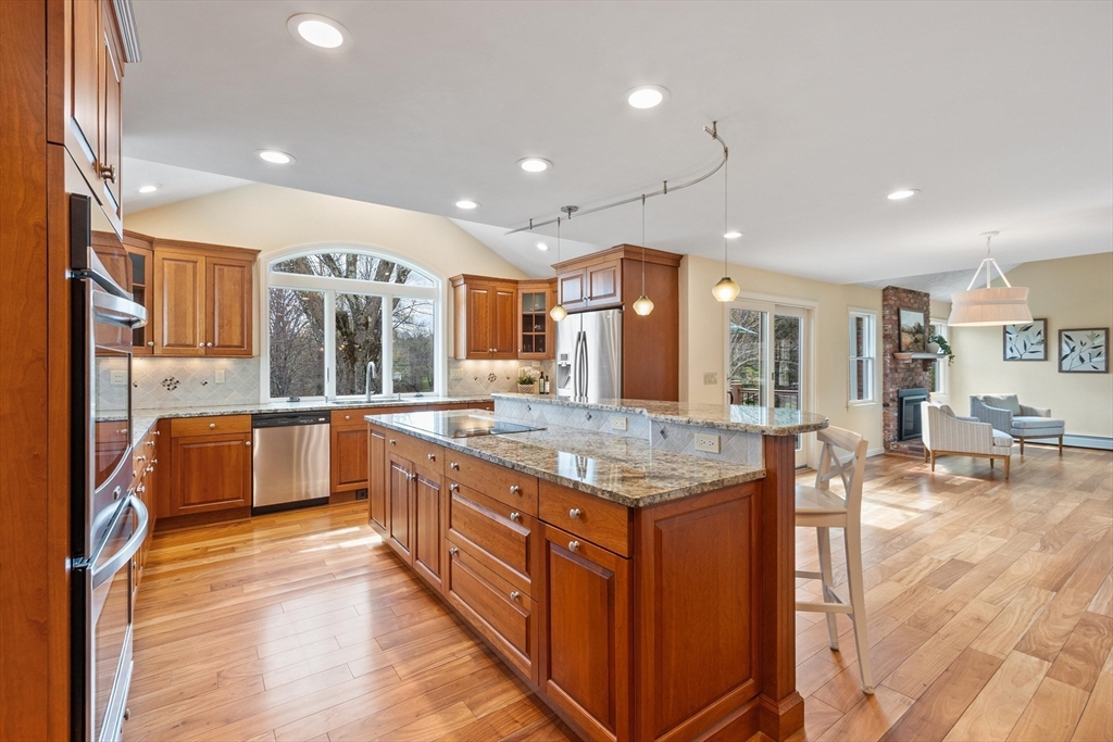 18 Robert Road Stow, MA 01775 - Photo 8 of 42