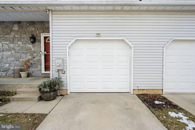 $2,750 | 34 Degas Circle, Wilmington, DE 19808