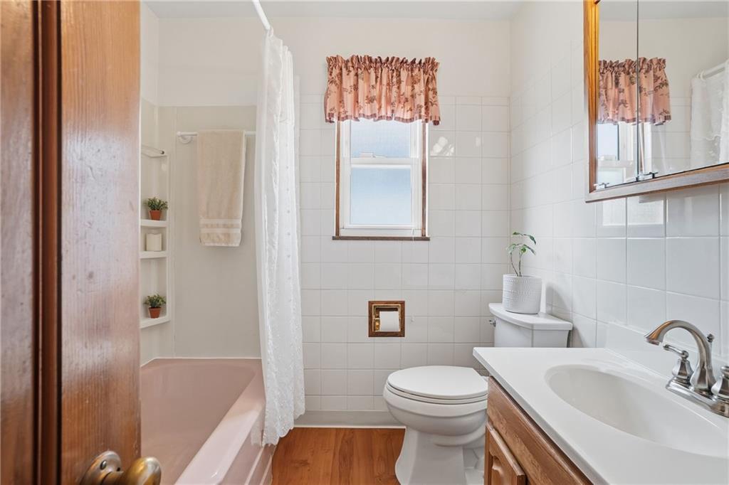 135 Rita Avenue Lower Burrell, PA 15068 - Photo 20 of 23 Full bath