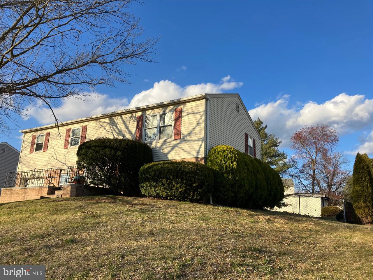 904 Mennonite Road Royersford, PA 19468 - Photo 3 of 27 Gallery Image 3