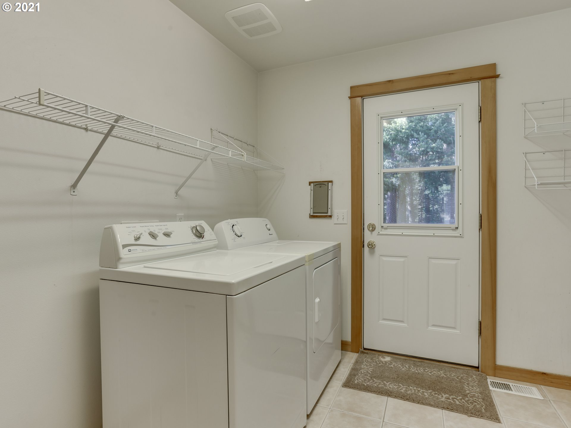 2800 Elder Road Hood River, OR 97031 - Photo 22 of 32 Gallery Image 22