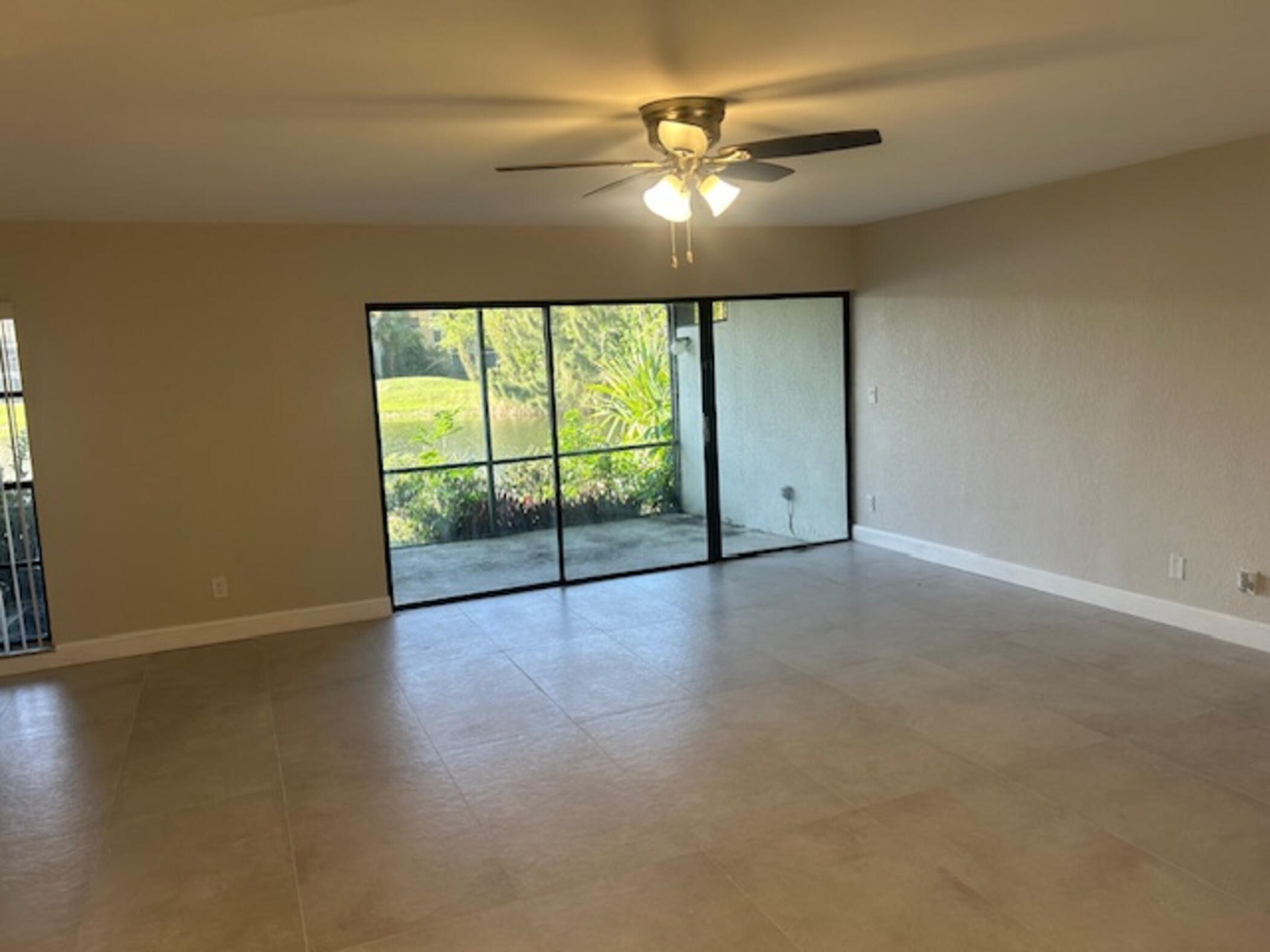 6563 Racquet Club Drive, Unit 124 Lauderhill, FL 33319 - Photo 12 of 36 6563 - 11