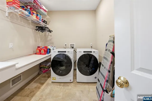 $2,599,000 | 91 Tekening Drive, Tenafly, NJ 07670