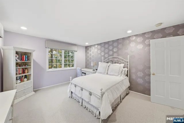 $2,599,000 | 91 Tekening Drive, Tenafly, NJ 07670