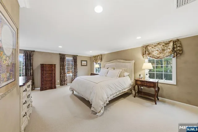 $2,599,000 | 91 Tekening Drive, Tenafly, NJ 07670