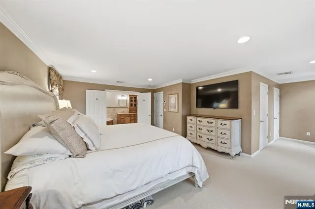 $2,599,000 | 91 Tekening Drive, Tenafly, NJ 07670