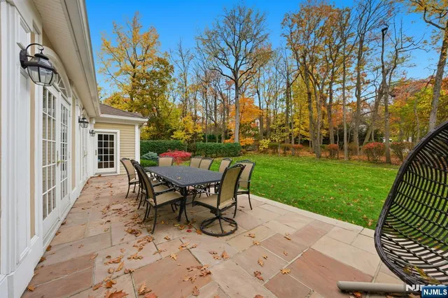 $2,599,000 | 91 Tekening Drive, Tenafly, NJ 07670
