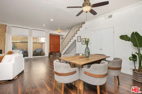 $699,000 | 5139 Balboa Boulevard, Unit 9, Encino, CA 91316