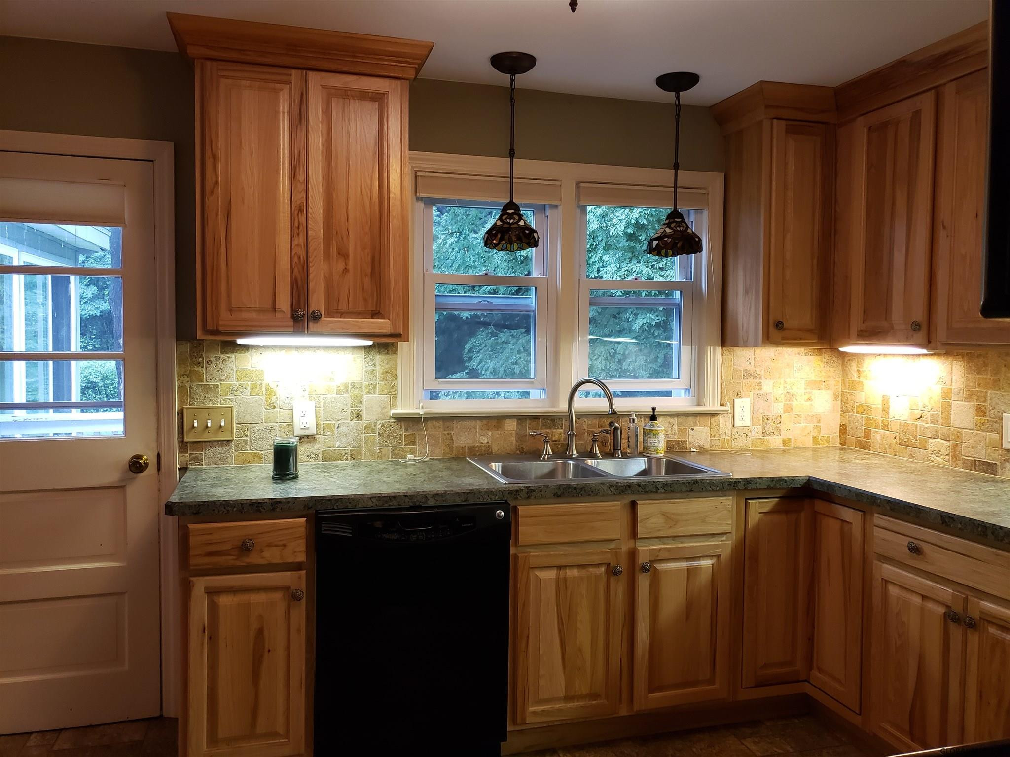16 Bluff Road Rotterdam, NY 12306 - Photo 4 of 39 Photo 4