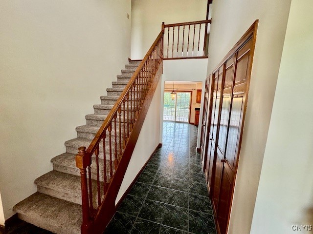 1391 Middle Road Oneida, NY 13421 - Photo 11 of 31 2 story foyer w/ double closet