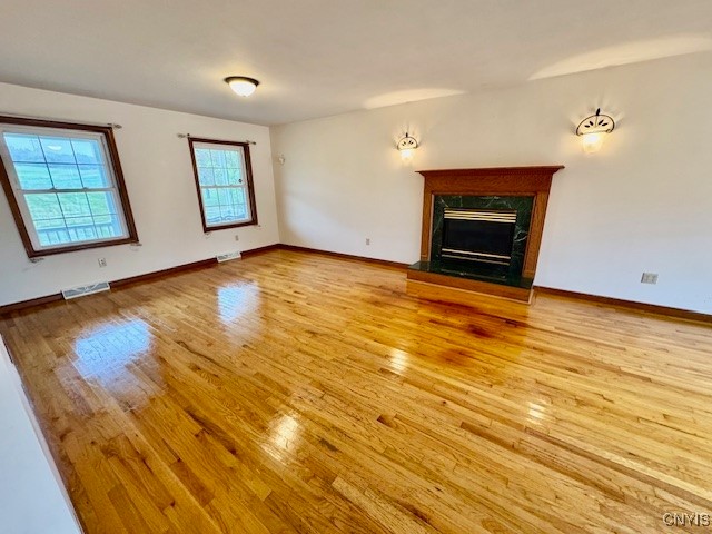 1391 Middle Road Oneida, NY 13421 - Photo 18 of 31 Living room w/ gas fireplace