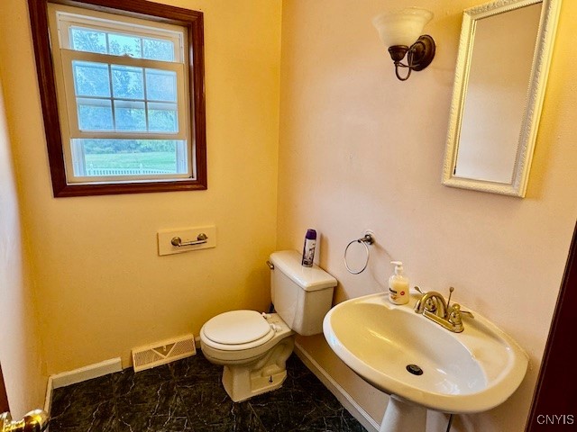1391 Middle Road Oneida, NY 13421 - Photo 20 of 31 1/2 bath - down