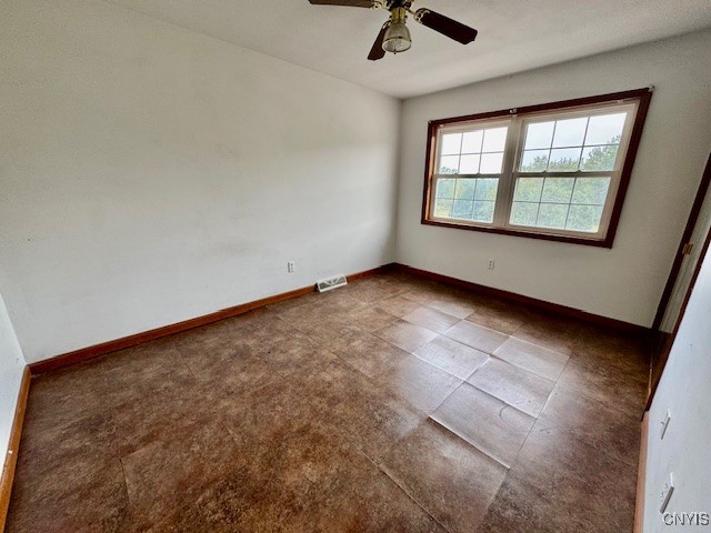 1391 Middle Road Oneida, NY 13421 - Photo 25 of 31 4th bedroom w/ double closet