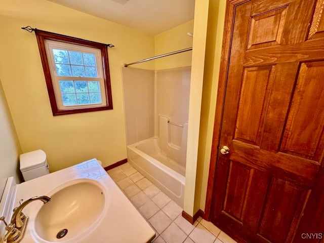 1391 Middle Road Oneida, NY 13421 - Photo 26 of 31 Main full bath - up