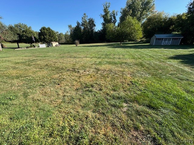 1391 Middle Road Oneida, NY 13421 - Photo 10 of 31 Great yard w/ shed