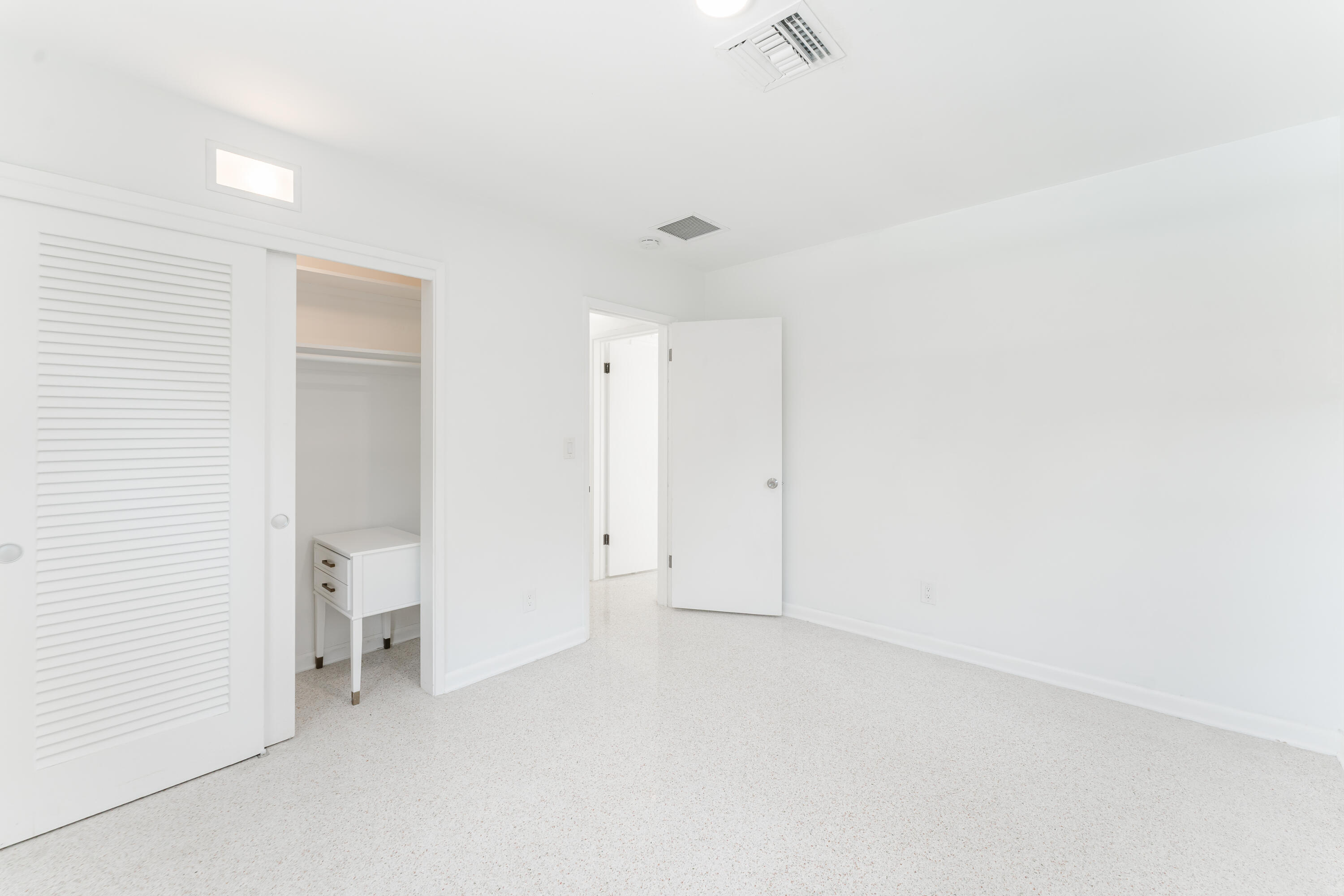 450 Northeast 38th Street Boca Raton, FL 33431 - Photo 25 of 44 MRT (22 of 43)
