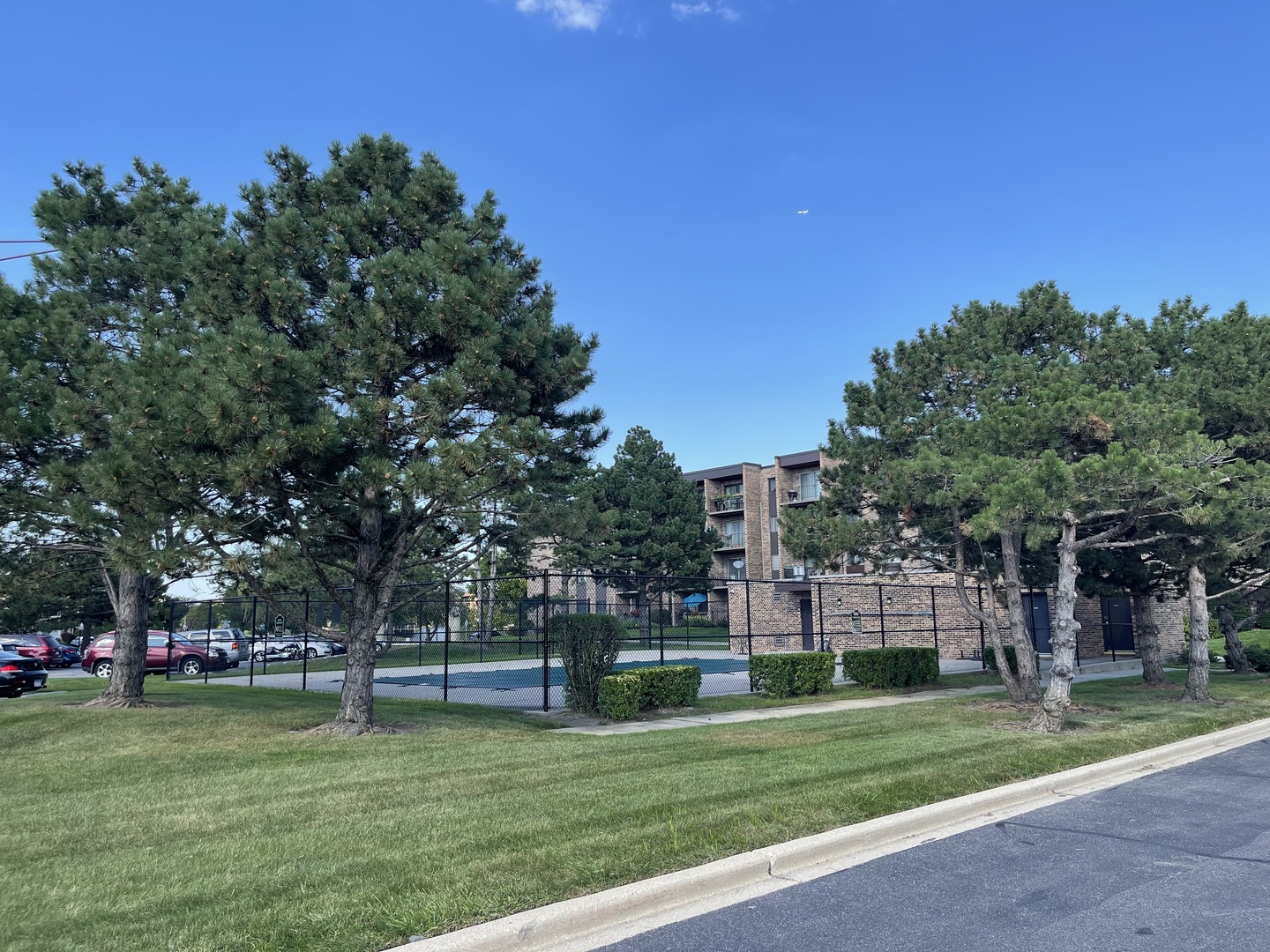 601 West Huntington Commons Road, Unit 302 Mount Prospect, IL 60056 - Photo 21 of 21 Gallery Image 21