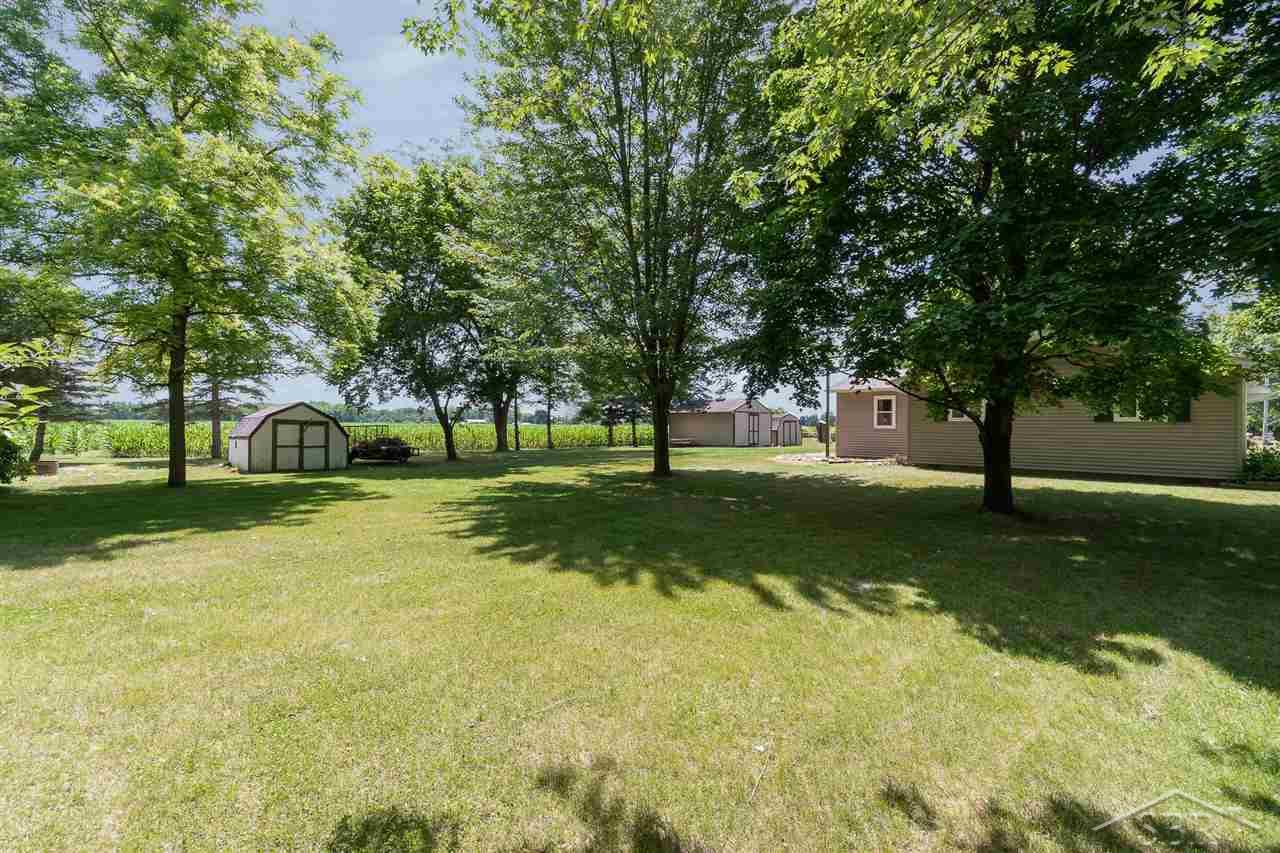 319 West Seidlers Road Kawkawlin, MI 48631 - Photo 24 of 25