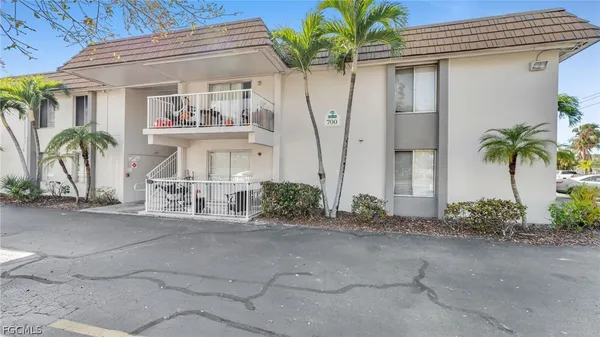 $1,200 | 1830 Maravilla Avenue, Unit 510, Fort Myers, FL 33901