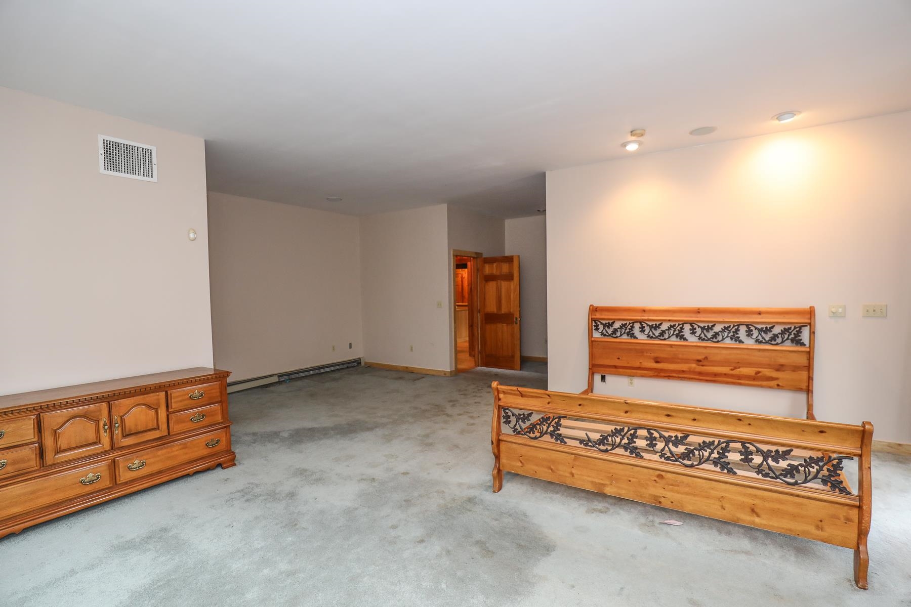 309 Barnard Hill Road Weare, NH 03281 - Photo 18 of 40 Gallery Image 18