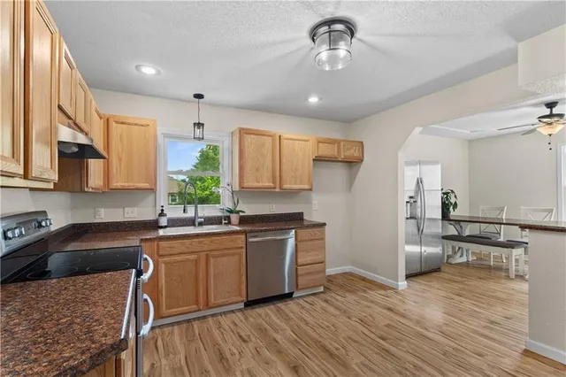 $329,000 | 1004 Southwest Twilight Lane, Blue Springs, MO 64015