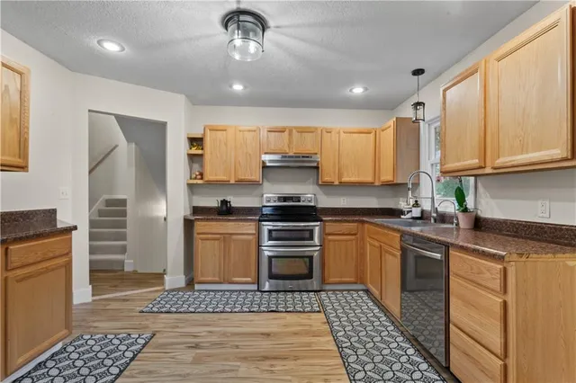 $329,000 | 1004 Southwest Twilight Lane, Blue Springs, MO 64015