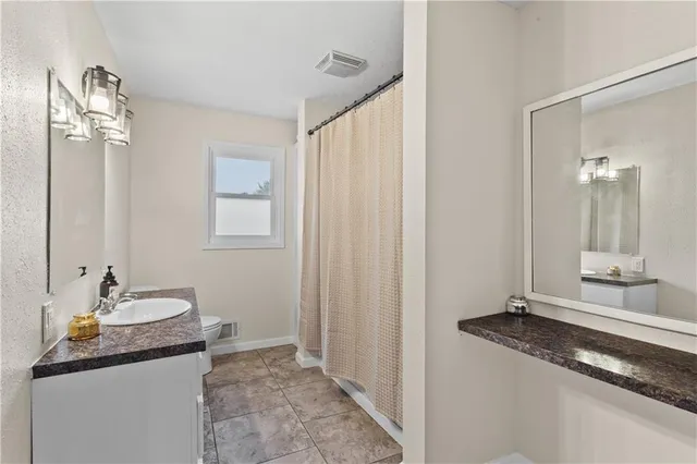 $329,000 | 1004 Southwest Twilight Lane, Blue Springs, MO 64015