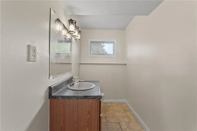 $329,000 | 1004 Southwest Twilight Lane, Blue Springs, MO 64015