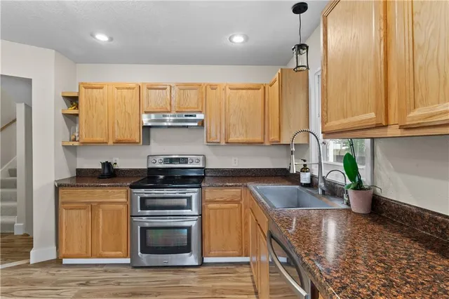 $329,000 | 1004 Southwest Twilight Lane, Blue Springs, MO 64015