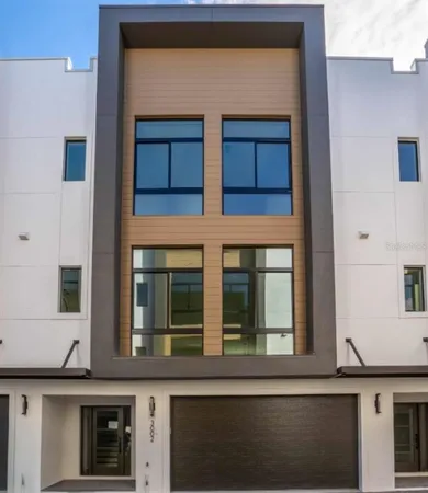 $7,495 | 3002 West Platt Street, Unit 8, Tampa, FL 33609