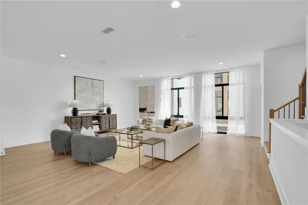 $7,249 | 3002 West Platt Street, Unit 9, Tampa, FL 33609