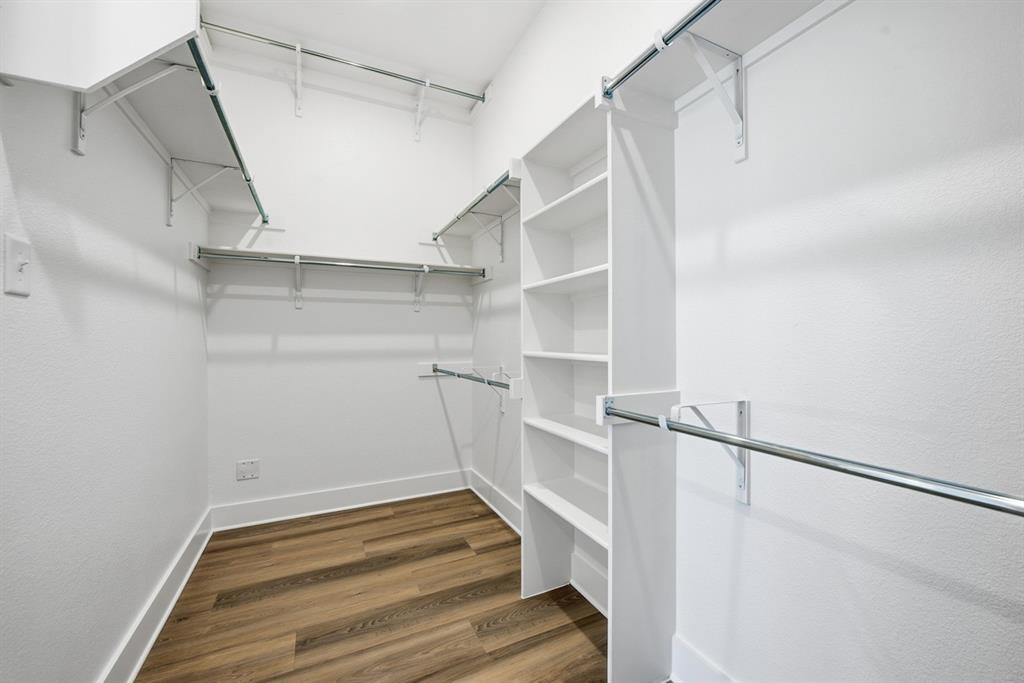 9022 Wildberry Road Oak Point, TX 75068 - Photo 17 of 38