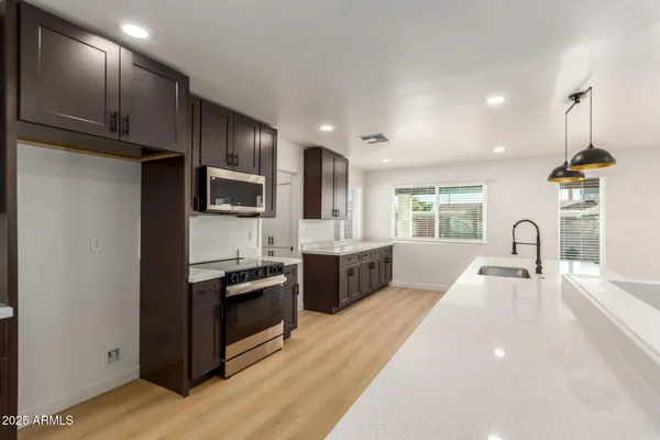 $567,900 | 959 East Fairfield Street, Mesa, AZ 85203