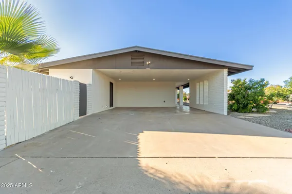 $567,900 | 959 East Fairfield Street, Mesa, AZ 85203