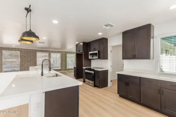 $567,900 | 959 East Fairfield Street, Mesa, AZ 85203