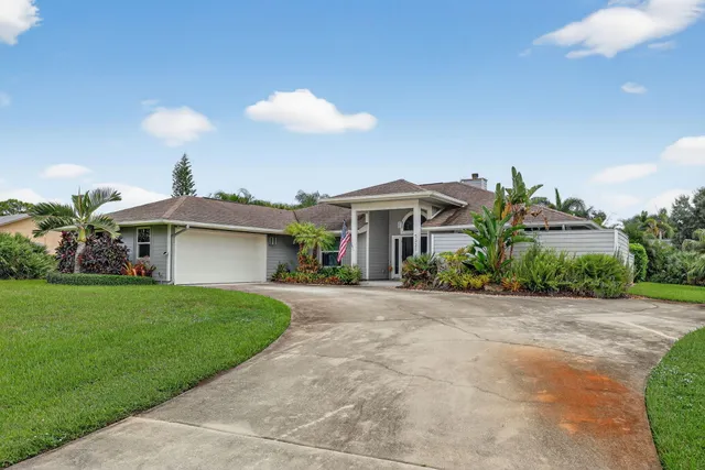 $775,000 | 5321 Southeast Sterling Circle, Stuart, FL 34997