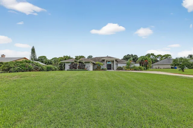 $775,000 | 5321 Southeast Sterling Circle, Stuart, FL 34997