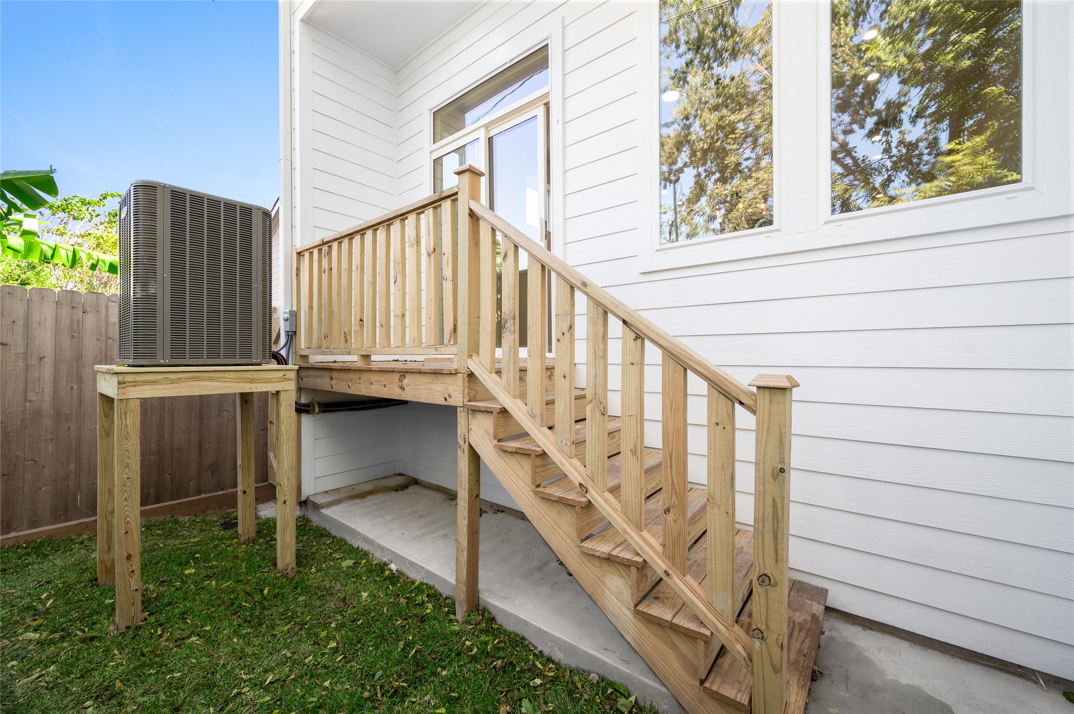 921 East 38th Street Houston, TX 77022 - Photo 40 of 40 a view of entryway