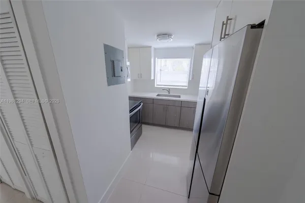 $2,000 | 1890 Northwest 35th Street, Unit 6, Miami, FL 33142